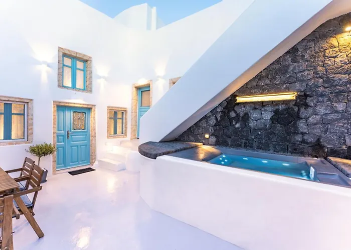 Kalamia Cave House